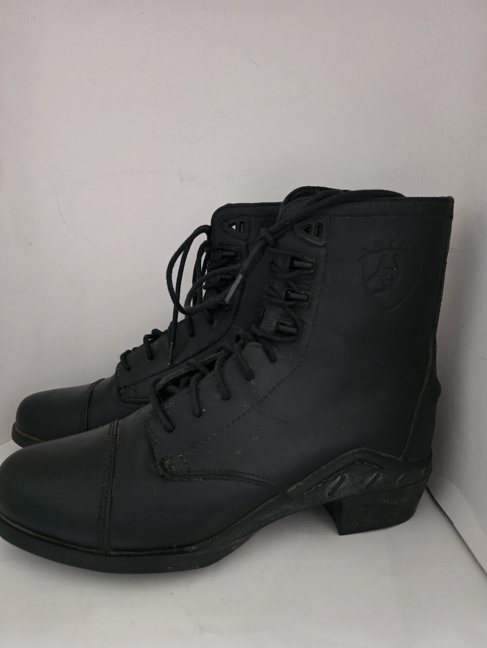 Ariat Ladies Scout Paddock Lace  up Leather Black Boot Equestrian Outdoor 5 1/2